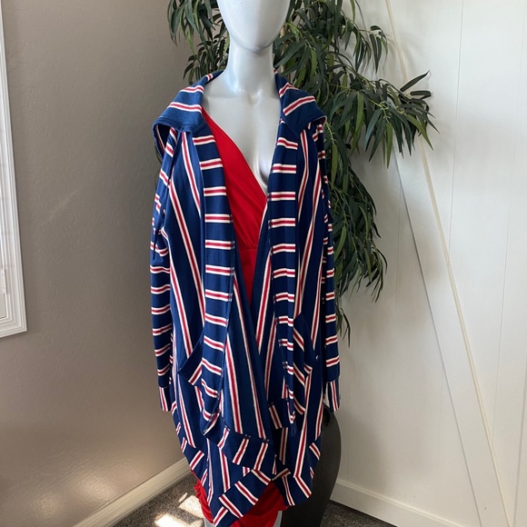 Evy’sTree Nicole 2XL cardigan. Very soft, good structure - Picture 2 of 4